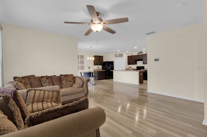 Image No.20-4 Bed Property for sale