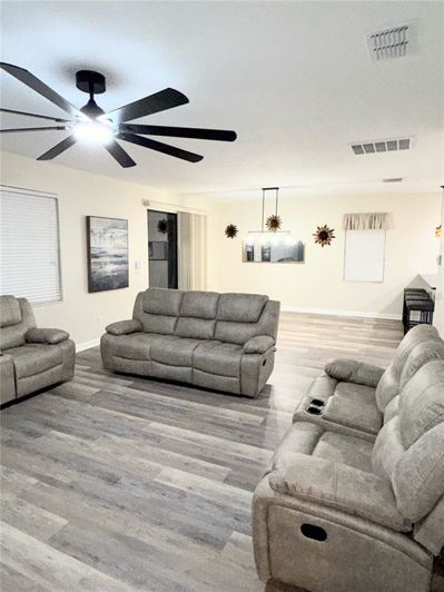 Image No.24-5 Bed Property for sale