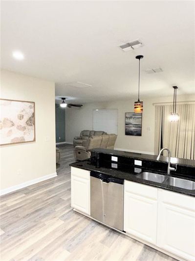 Image No.4-5 Bed Property for sale