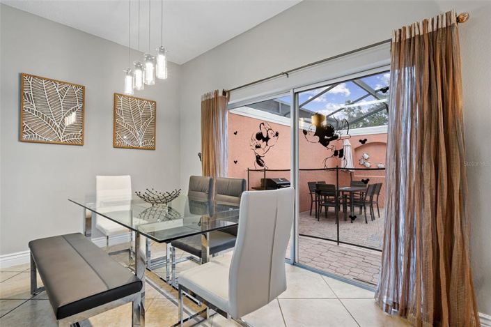 Image No.15-4 Bed Townhouse for sale