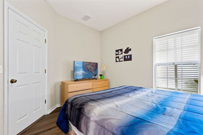 Image No.20-4 Bed Townhouse for sale