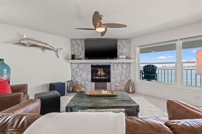 Image No.13-2 Bed Property for sale