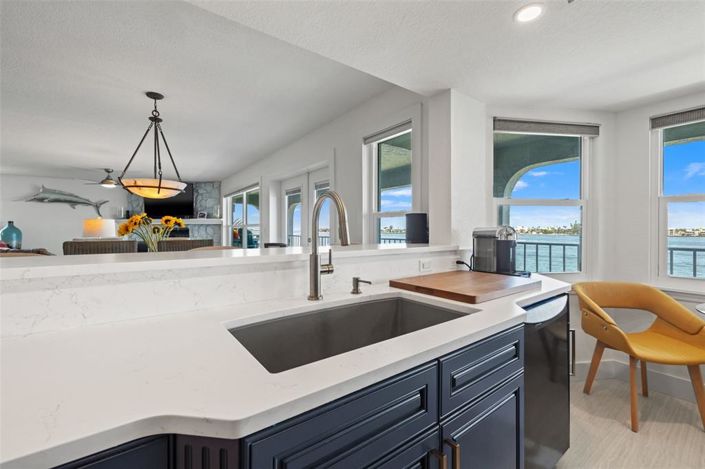 Image No.17-2 Bed Property for sale