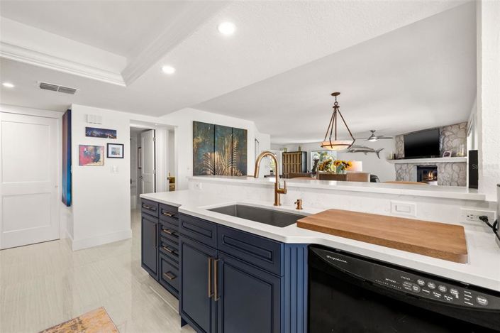 Image No.24-2 Bed Property for sale