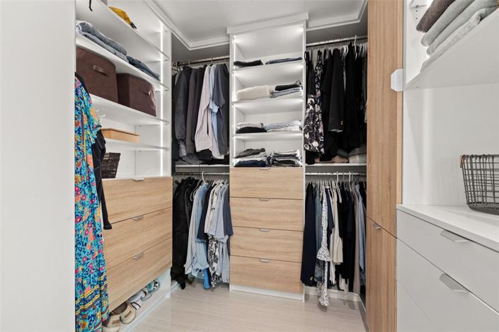 Image No.31-2 Bed Property for sale