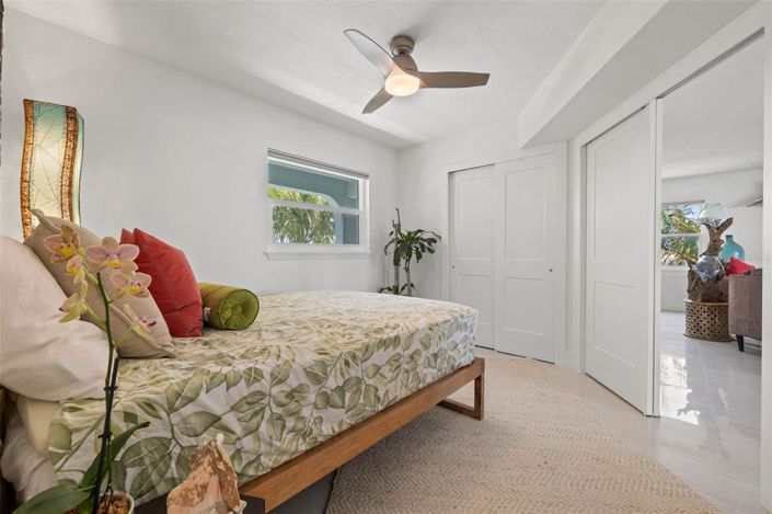 Image No.33-2 Bed Property for sale