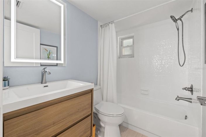 Image No.34-2 Bed Property for sale