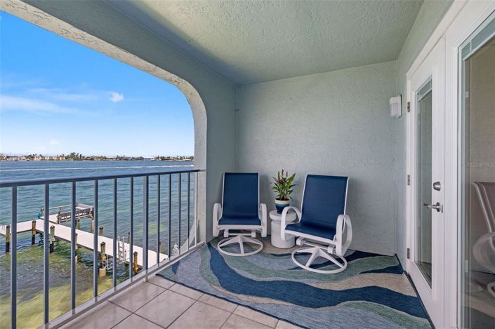 Image No.43-2 Bed Property for sale