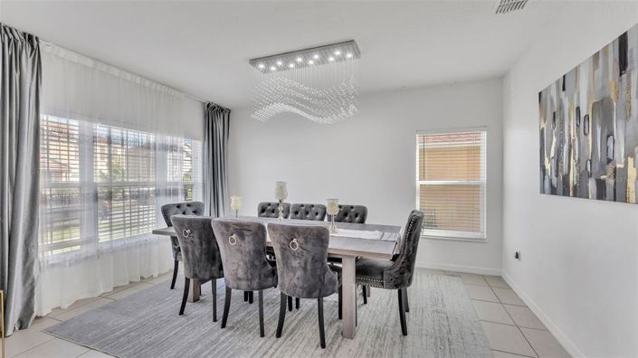 Image No.12-4 Bed Property for sale