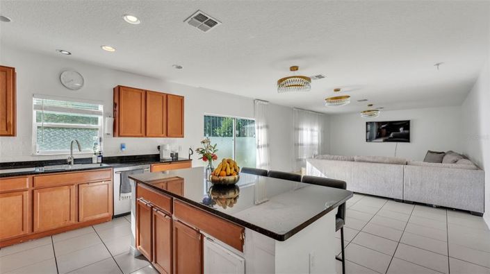 Image No.20-4 Bed Property for sale