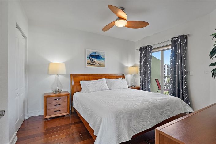 Image No.12-2 Bed Property for sale