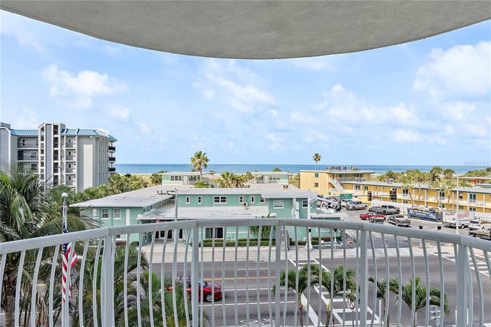 Image No.28-2 Bed Property for sale