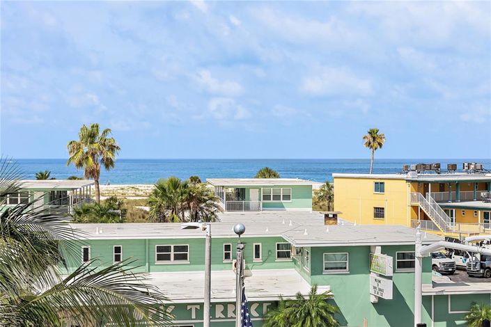 Image No.33-2 Bed Property for sale