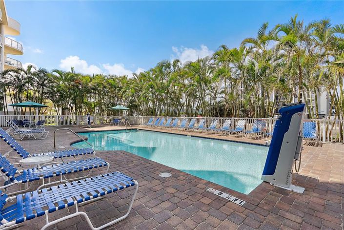 Image No.36-2 Bed Property for sale