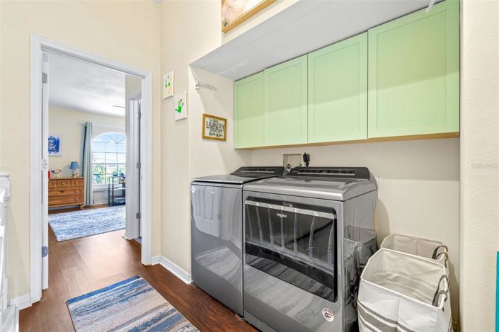 Image No.19-2 Bed Townhouse for sale