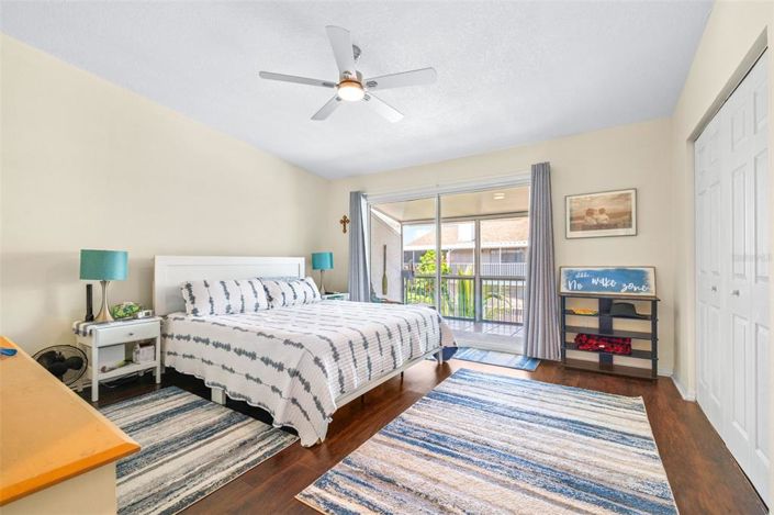 Image No.21-2 Bed Townhouse for sale