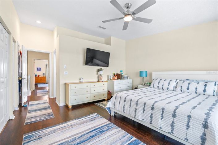 Image No.22-2 Bed Townhouse for sale