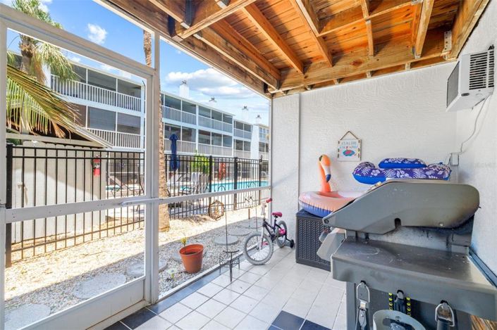 Image No.34-2 Bed Townhouse for sale