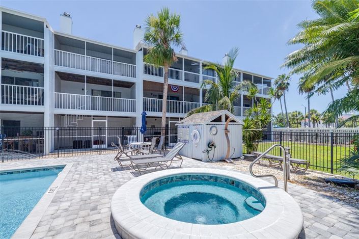 Image No.37-2 Bed Townhouse for sale