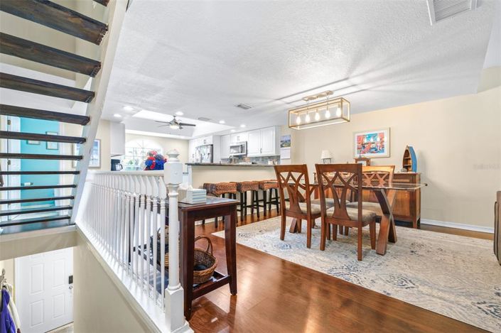 Image No.9-2 Bed Townhouse for sale