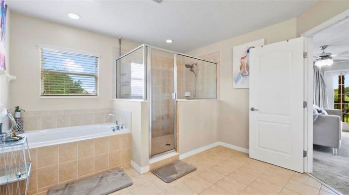 Image No.23-5 Bed Property for sale