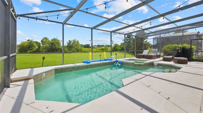 Image No.37-5 Bed Property for sale