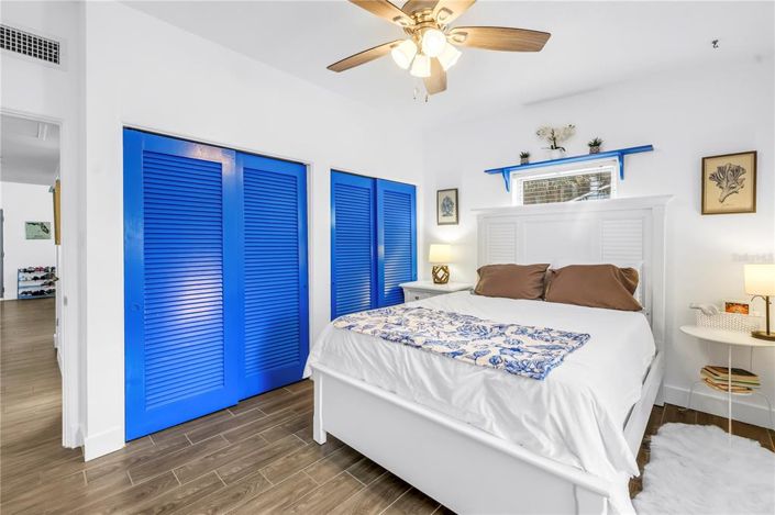 Image No.30-3 Bed Property for sale