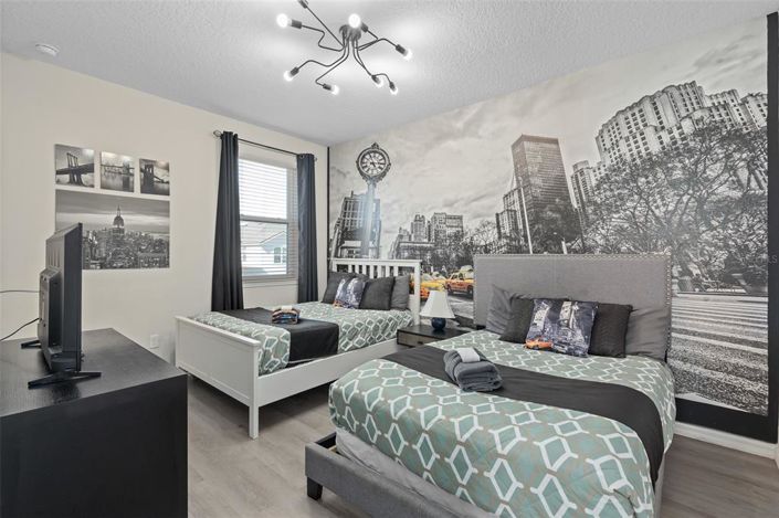 Image No.30-9 Bed Property for sale