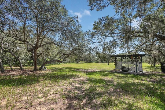 Image No.13-3 Bed Property for sale