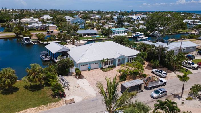 Image No.2-4 Bed Property for sale