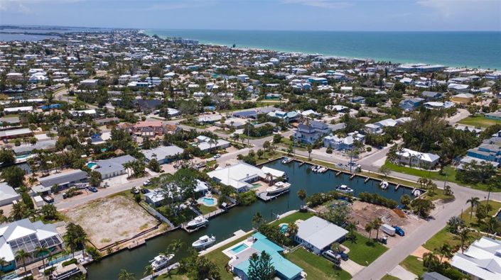 Image No.5-4 Bed Property for sale