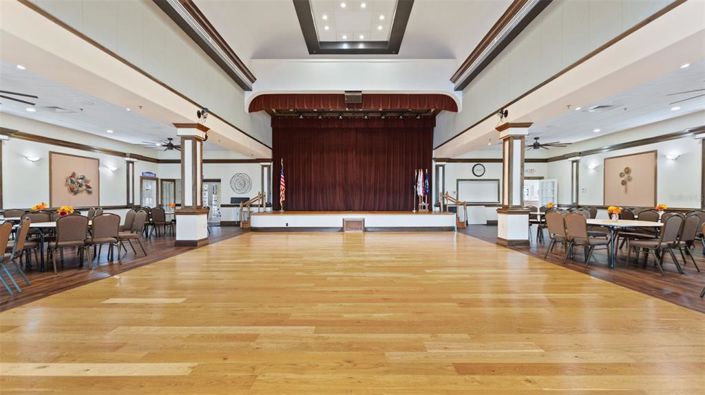 Image No.55-3 Bed Property for sale