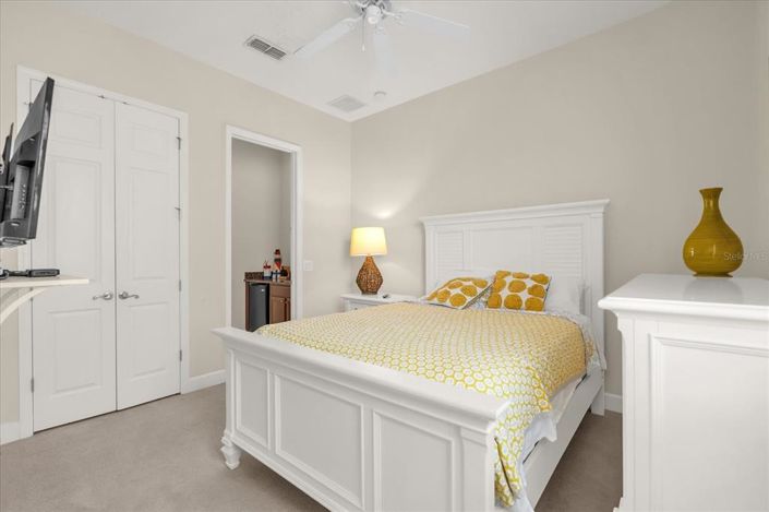 Image No.17-3 Bed Property for sale