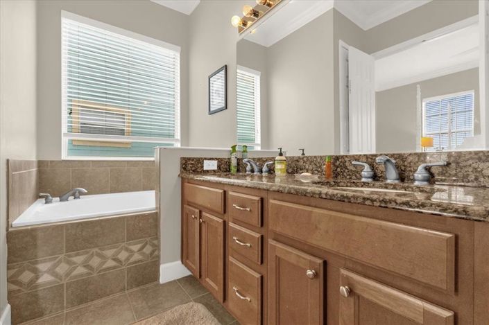 Image No.18-3 Bed Property for sale