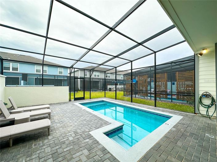 Image No.44-5 Bed Townhouse for sale