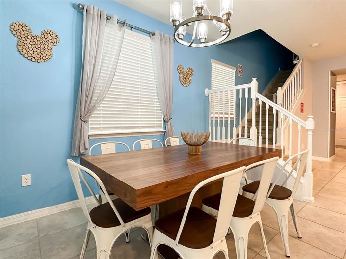 Image No.9-5 Bed Townhouse for sale