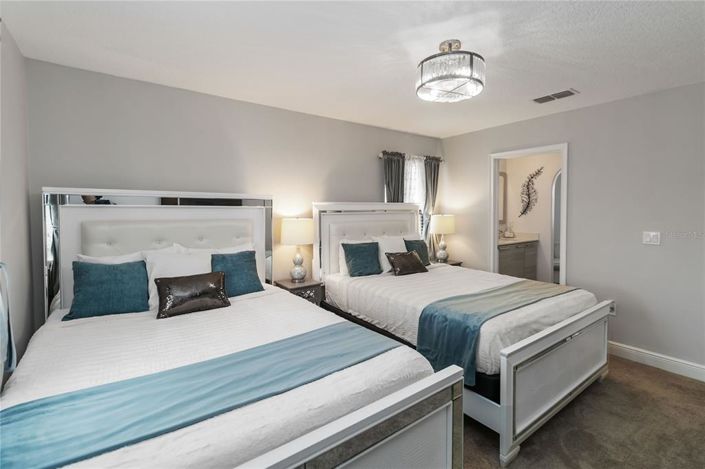 Image No.28-4 Bed Property for sale