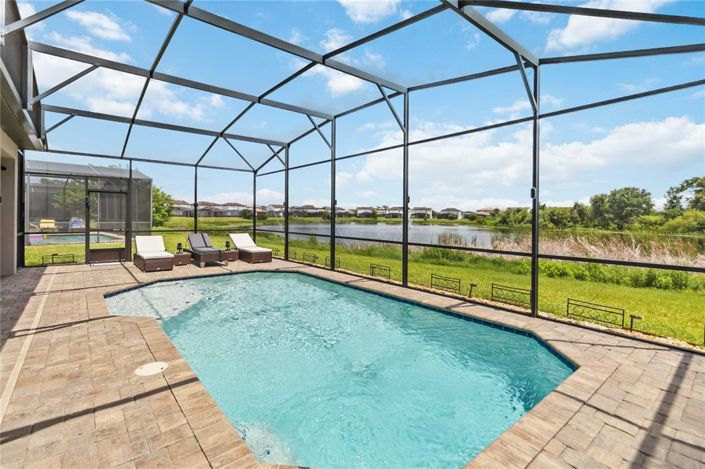 Image No.32-4 Bed Property for sale