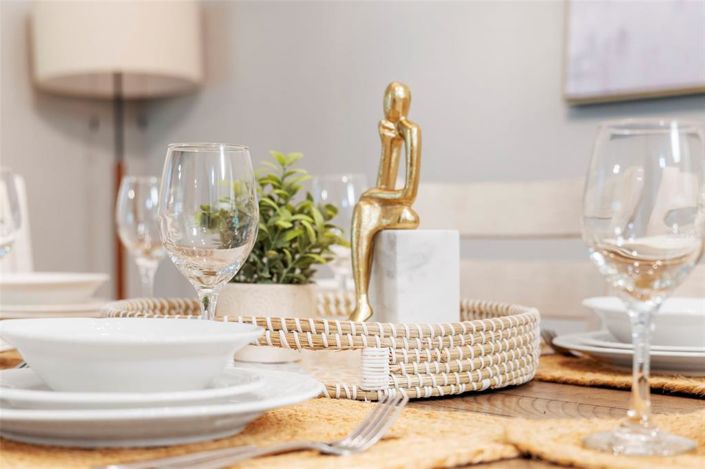 Image No.8-2 Bed Property for sale