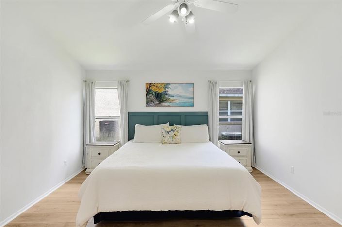 Image No.20-4 Bed Property for sale