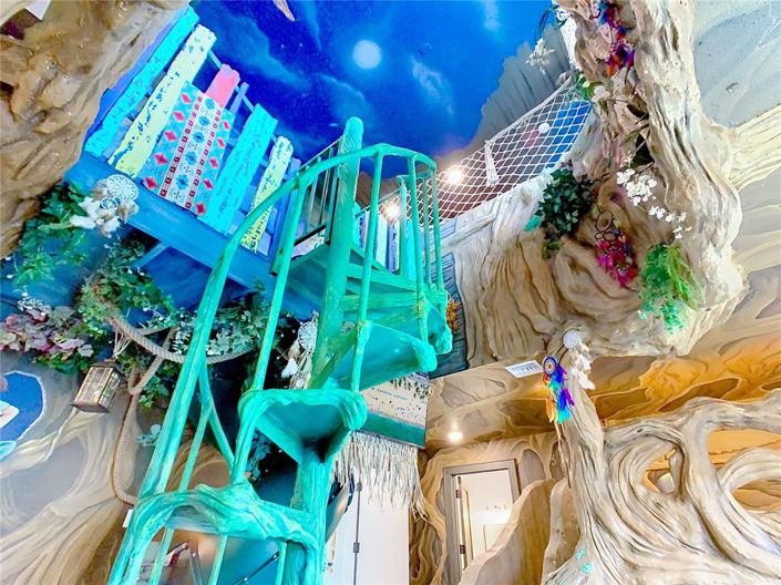 Image No.44-10 Bed Property for sale