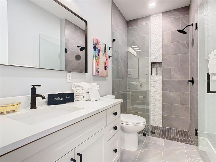 Image No.57-10 Bed Property for sale