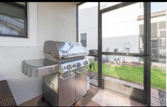 Image No.14-6 Bed Property for sale