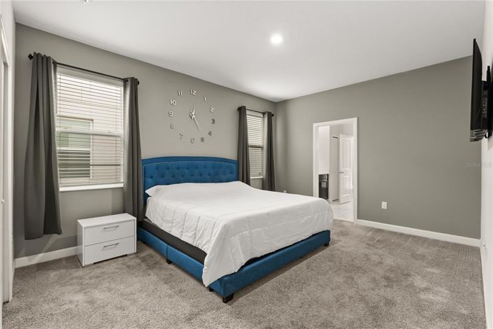 Image No.14-9 Bed Property for sale