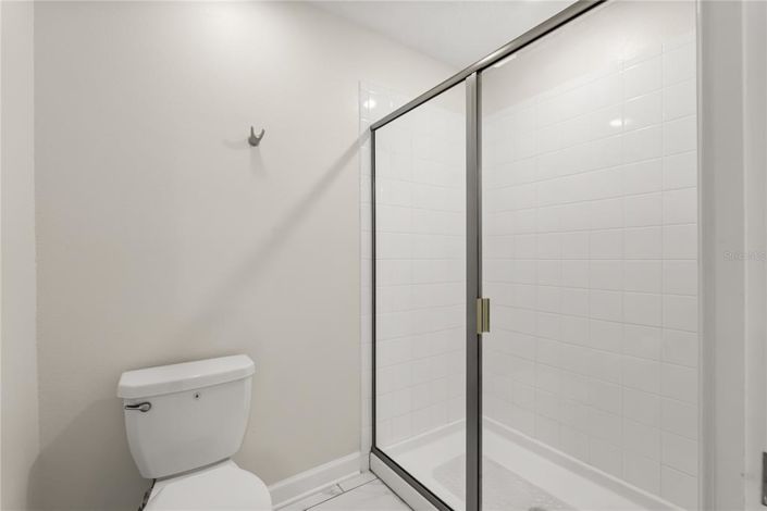 Image No.20-9 Bed Property for sale