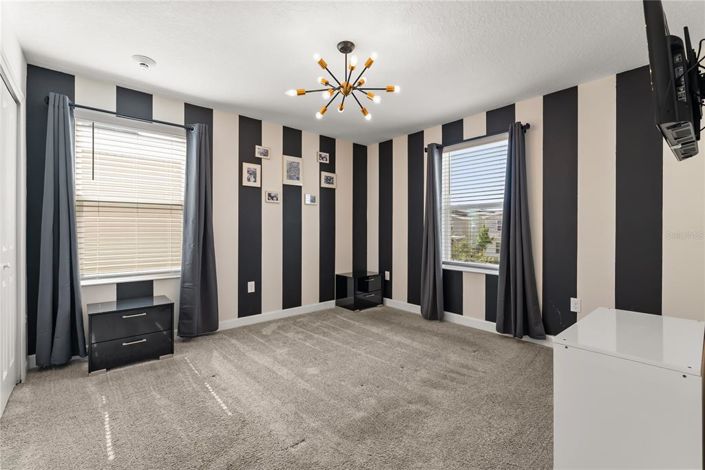 Image No.35-9 Bed Property for sale