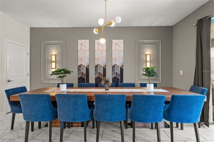 Image No.9-9 Bed Property for sale