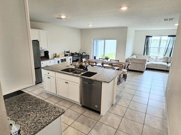 Image No.19-4 Bed Property for sale