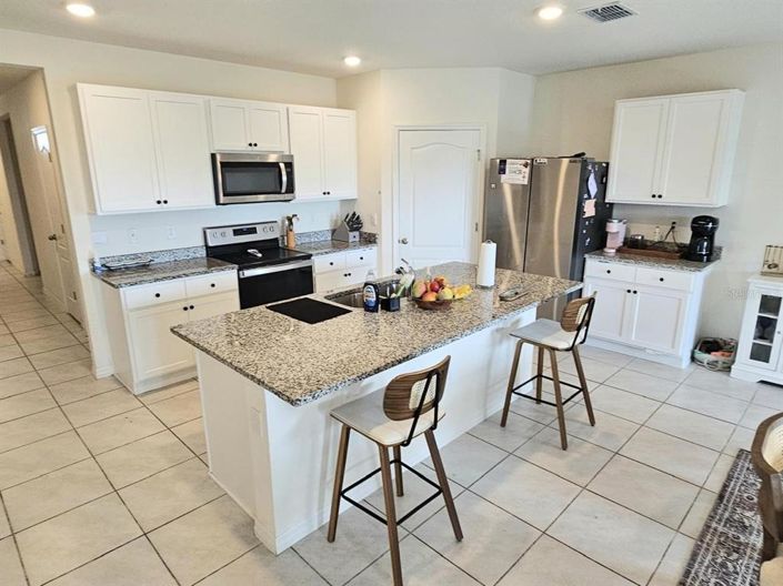 Image No.20-4 Bed Property for sale