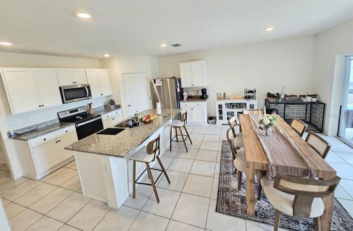 Image No.22-4 Bed Property for sale